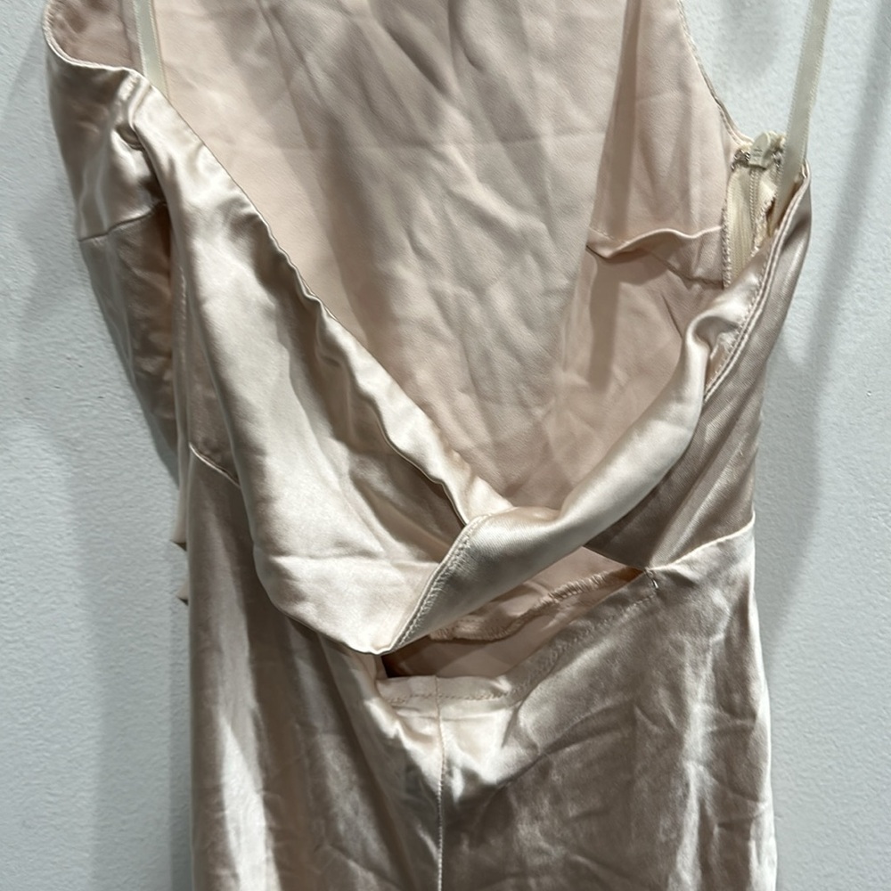 HELLO MOLLY HALTER TWIST BACK Midi DRESS off white satin front slit size 2 NWT - Picture 7 of 11